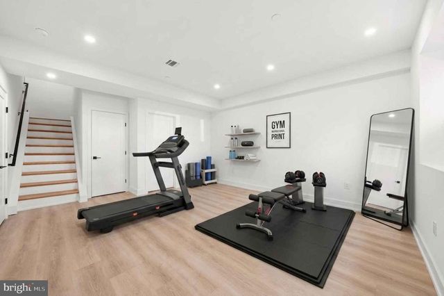 2552 E SOMERSET ST, Philadelphia, PA 19134