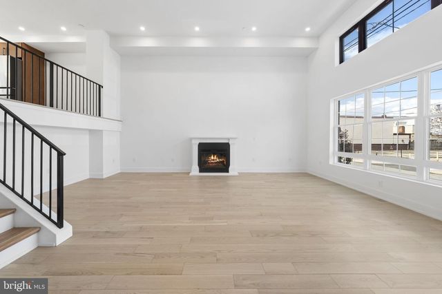 2552 E SOMERSET ST, Philadelphia, PA 19134