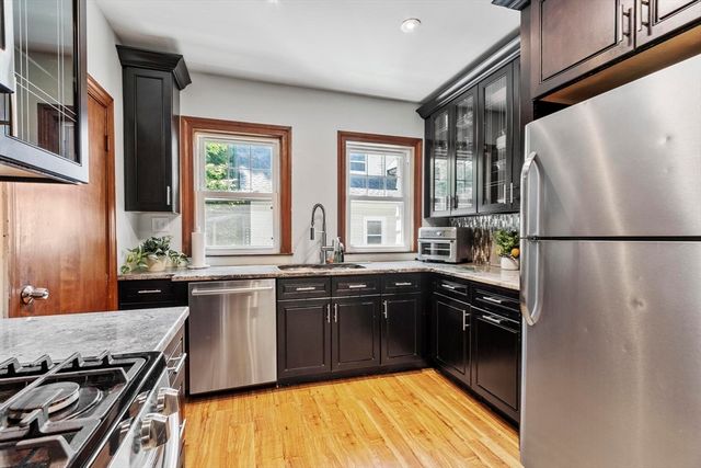 55 Bates B, Watertown, MA 02472