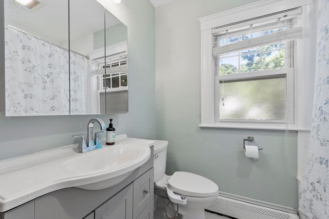 55 Bates B, Watertown, MA 02472