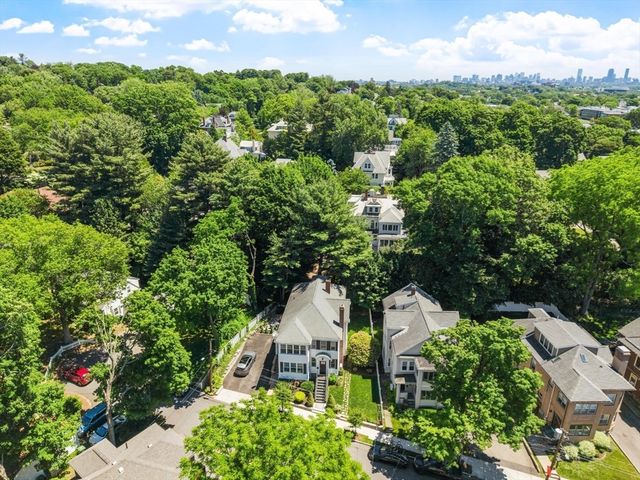 55 Bates B, Watertown, MA 02472