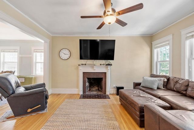 55 Bates B, Watertown, MA 02472