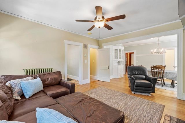 55 Bates B, Watertown, MA 02472