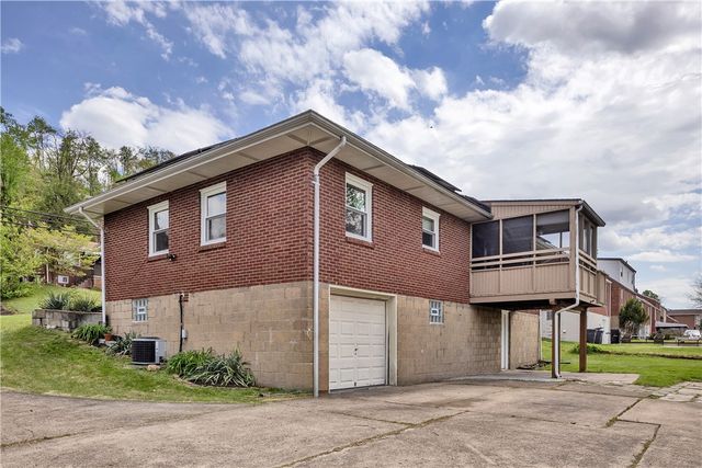 168 E Gilmore Ave, Trafford, PA 15085