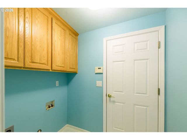 5930 GEYSER PEAK Pl, Eugene, OR 97402