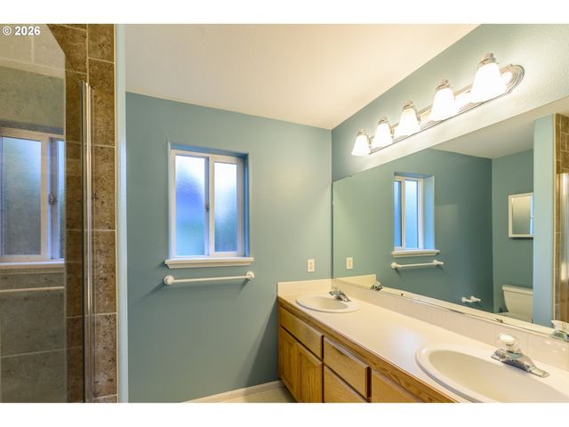 5930 GEYSER PEAK Pl, Eugene, OR 97402