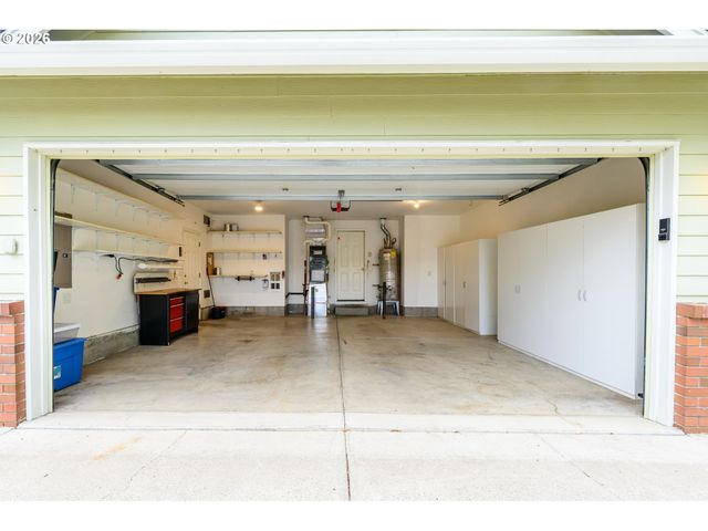 5930 GEYSER PEAK Pl, Eugene, OR 97402