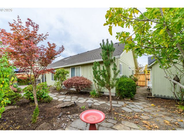 5930 GEYSER PEAK Pl, Eugene, OR 97402