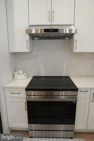 19923 SMITH CIR, Ashburn, VA 20147