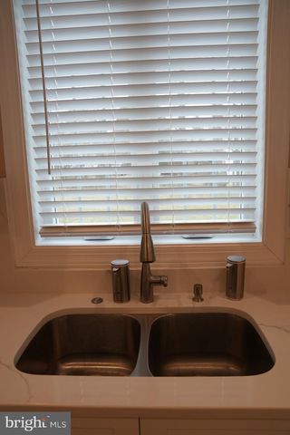 19923 SMITH CIR, Ashburn, VA 20147