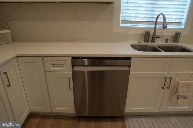 19923 SMITH CIR, Ashburn, VA 20147