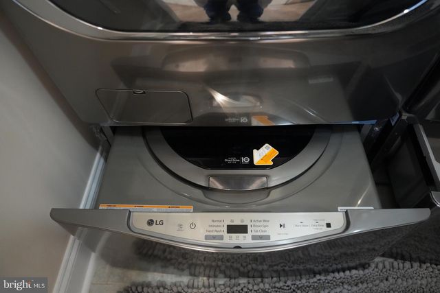 19923 SMITH CIR, Ashburn, VA 20147