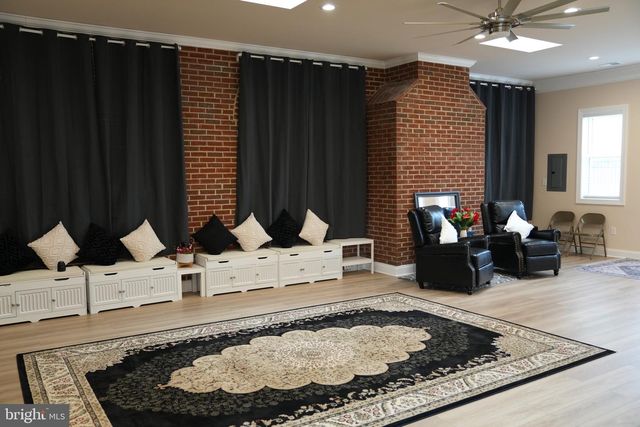 19923 SMITH CIR, Ashburn, VA 20147