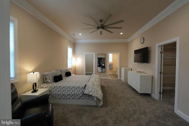 19923 SMITH CIR, Ashburn, VA 20147