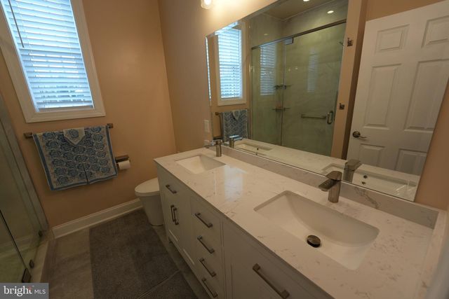 19923 SMITH CIR, Ashburn, VA 20147