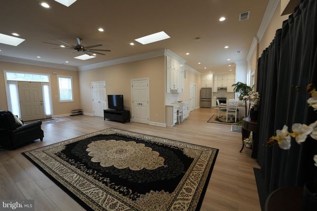 19923 SMITH CIR, Ashburn, VA 20147