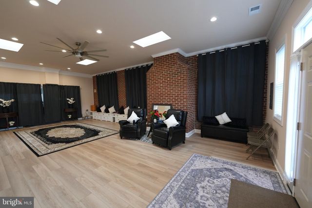 19923 SMITH CIR, Ashburn, VA 20147