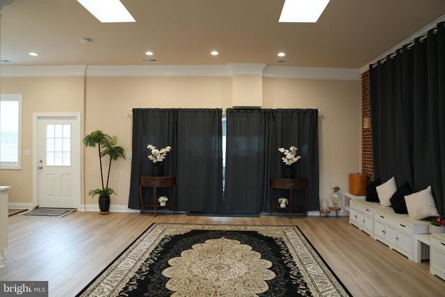 19923 SMITH CIR, Ashburn, VA 20147