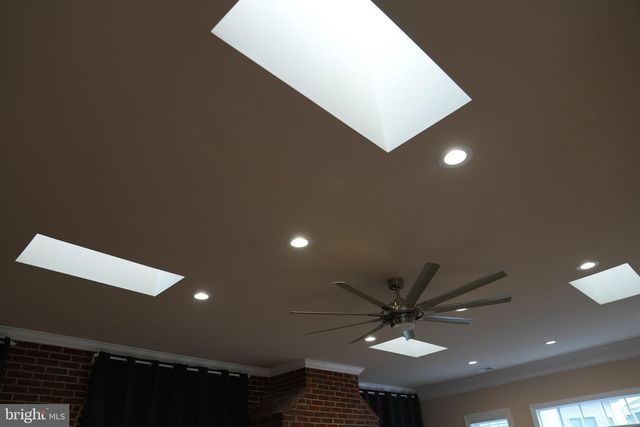 19923 SMITH CIR, Ashburn, VA 20147