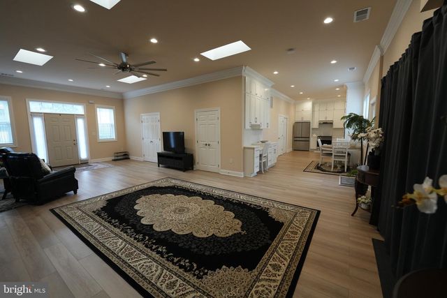 19923 SMITH CIR, Ashburn, VA 20147