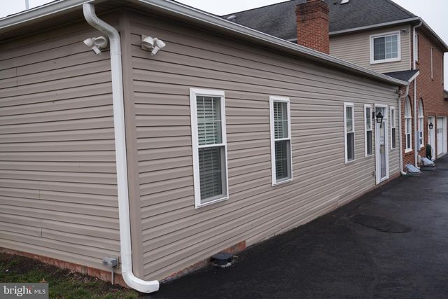 19923 SMITH CIR, Ashburn, VA 20147