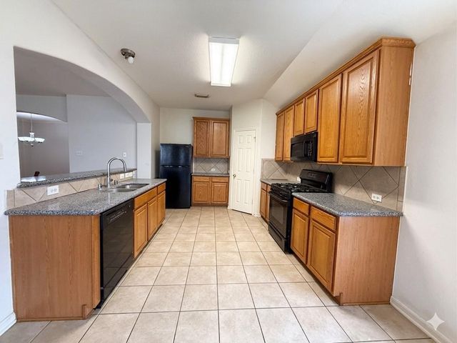 4123 Applecreek Bend Drive, Stafford, TX 77477