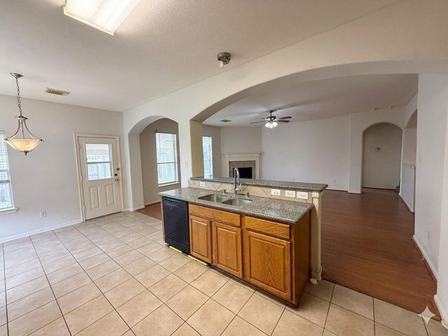 4123 Applecreek Bend Drive, Stafford, TX 77477