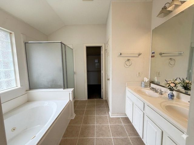 4123 Applecreek Bend Drive, Stafford, TX 77477