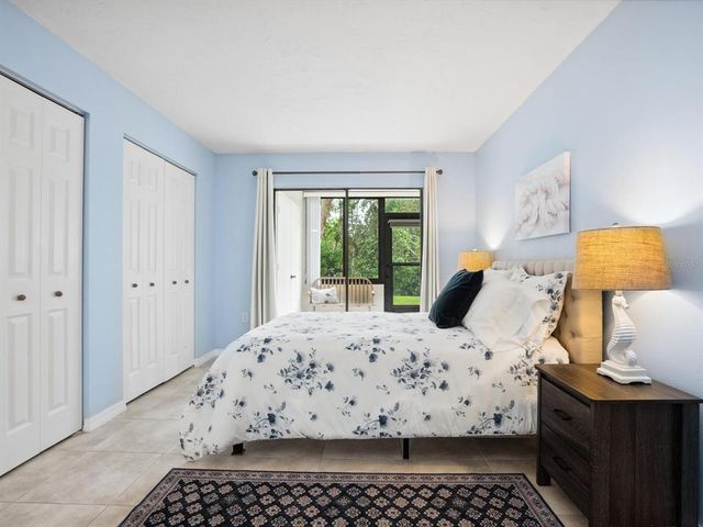323 TIMBERLAKE DRIVE 323, Bradenton, FL 34210
