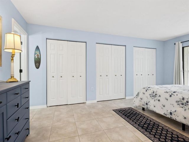 323 TIMBERLAKE DRIVE 323, Bradenton, FL 34210