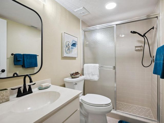 323 TIMBERLAKE DRIVE 323, Bradenton, FL 34210