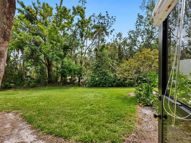 323 TIMBERLAKE DRIVE 323, Bradenton, FL 34210