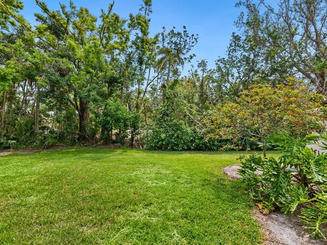 323 TIMBERLAKE DRIVE 323, Bradenton, FL 34210