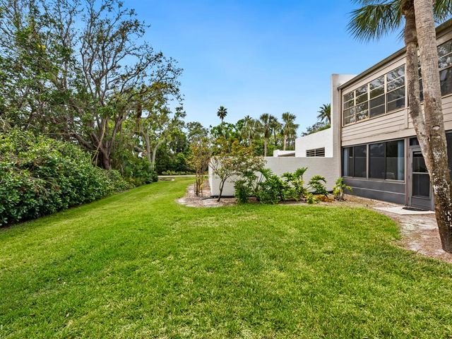 323 TIMBERLAKE DRIVE 323, Bradenton, FL 34210