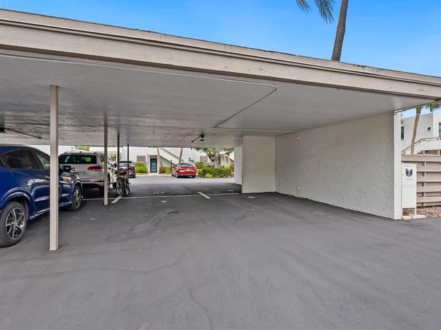 323 TIMBERLAKE DRIVE 323, Bradenton, FL 34210