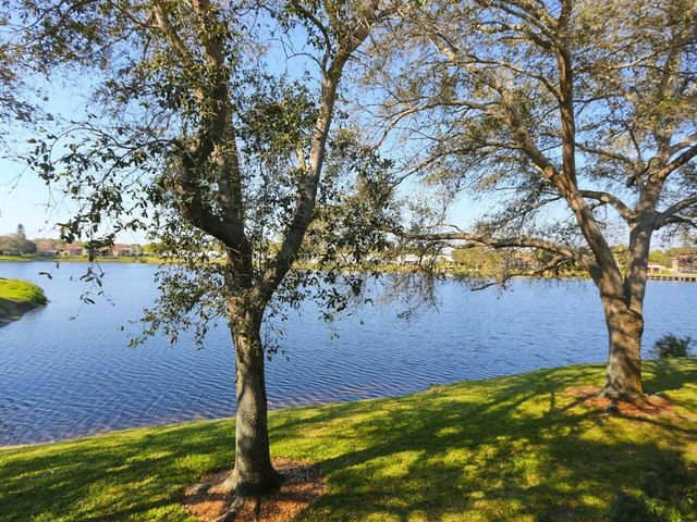 323 TIMBERLAKE DRIVE 323, Bradenton, FL 34210