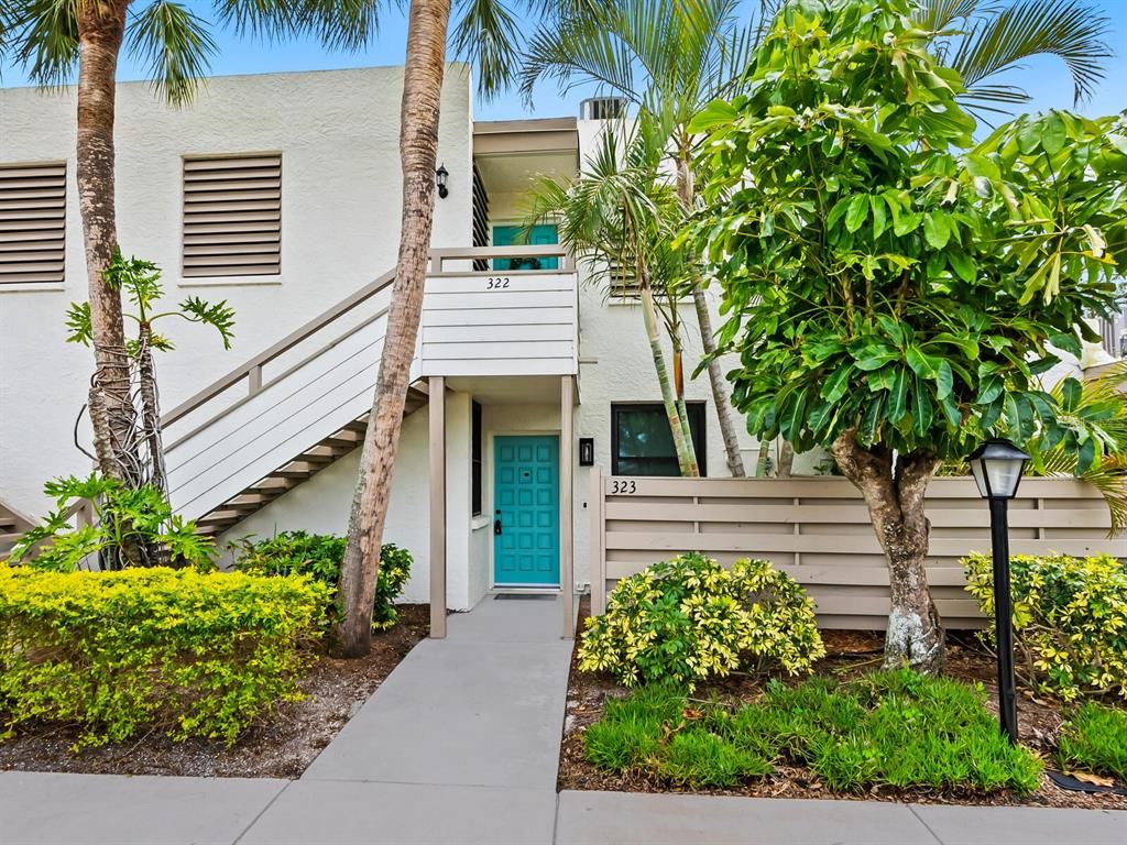 323 TIMBERLAKE DRIVE 323, Bradenton, FL 34210
