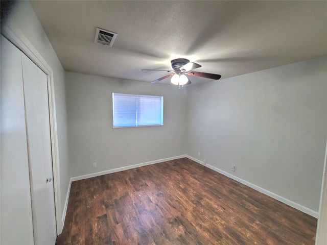 1410 Valleyridge DR, Austin, TX 78704