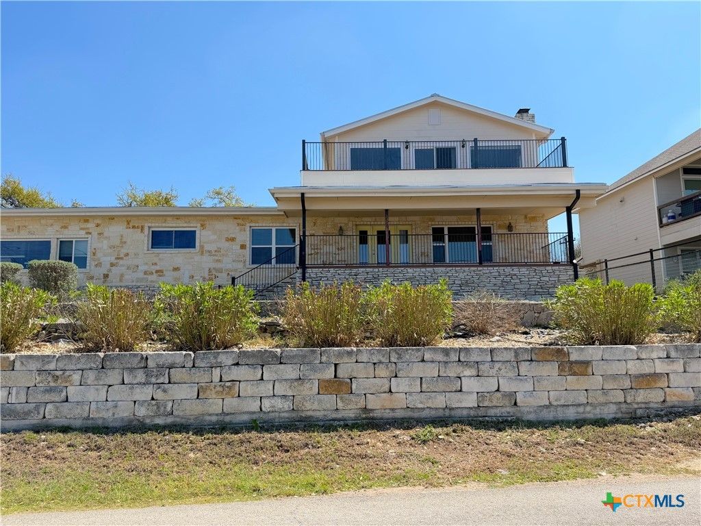 Image 1 of property listing at 1210 Skyline Drive, Canyon Lake, TX 78133