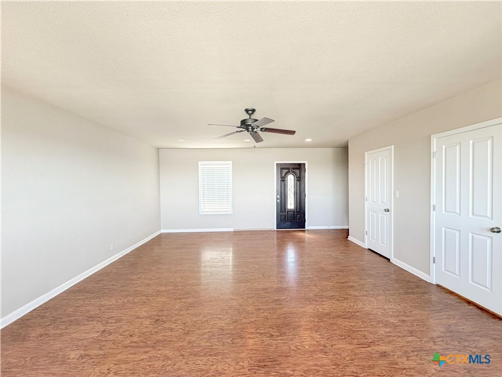 Image 16 of property listing at 1210 Skyline Drive, Canyon Lake, TX 78133