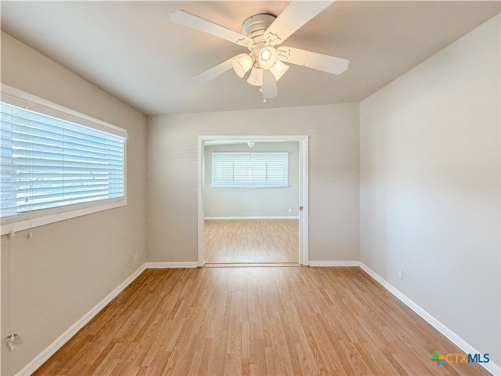 Image 19 of property listing at 1210 Skyline Drive, Canyon Lake, TX 78133