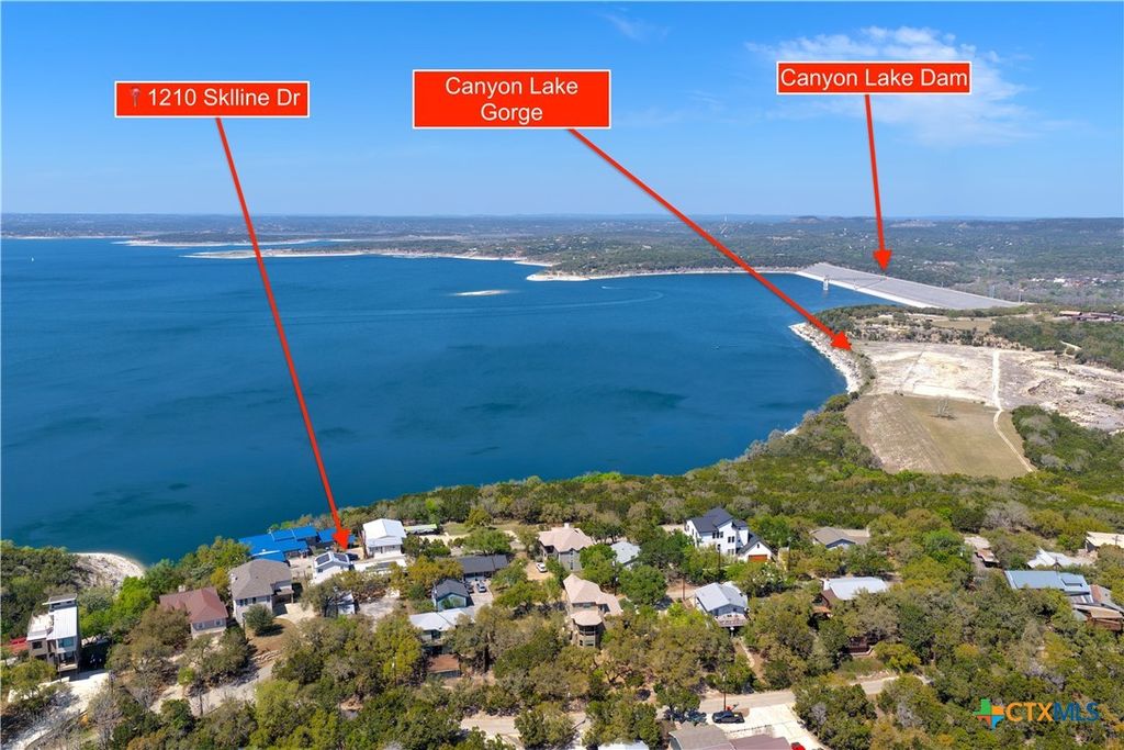 Image 44 of property listing at 1210 Skyline Drive, Canyon Lake, TX 78133