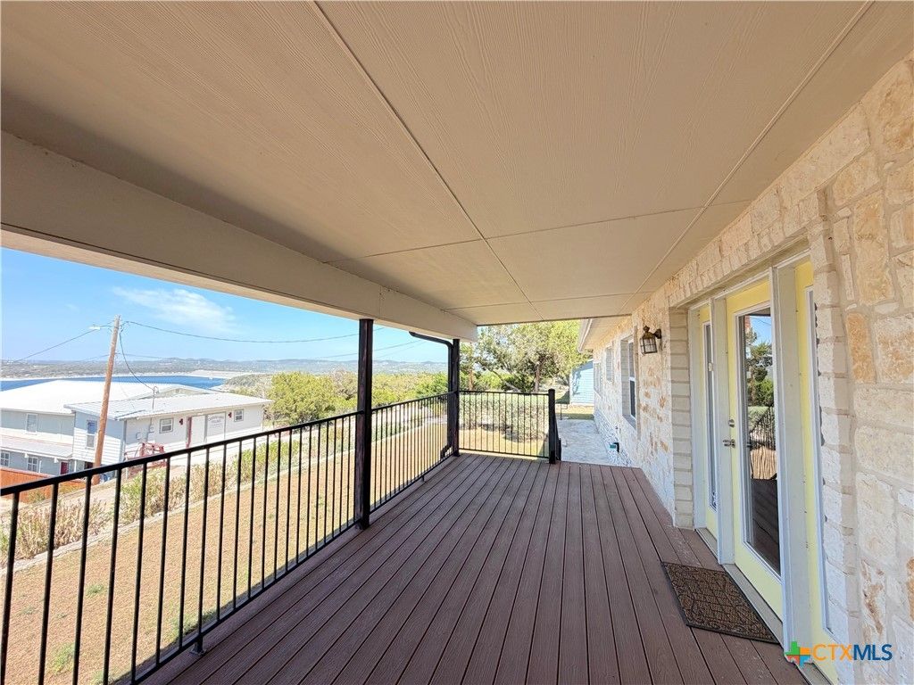 Image 6 of property listing at 1210 Skyline Drive, Canyon Lake, TX 78133