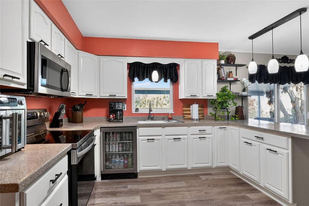 Image 14 of property listing at 1151 CIRCLE DRIVE, Lake Wales, FL 33853