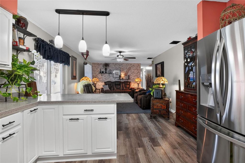 Image 17 of property listing at 1151 CIRCLE DRIVE, Lake Wales, FL 33853