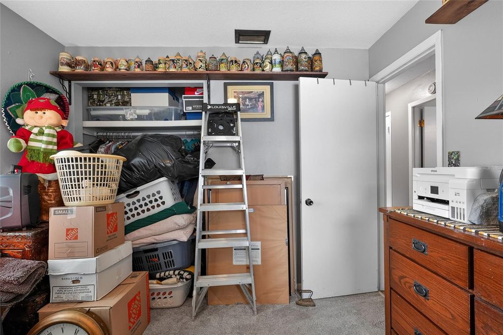 Image 29 of property listing at 1151 CIRCLE DRIVE, Lake Wales, FL 33853