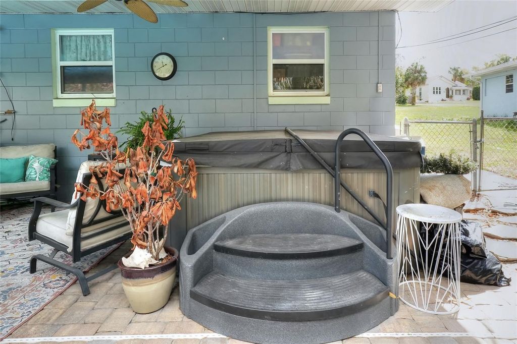 Image 37 of property listing at 1151 CIRCLE DRIVE, Lake Wales, FL 33853