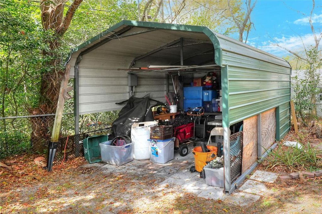 Image 44 of property listing at 1151 CIRCLE DRIVE, Lake Wales, FL 33853