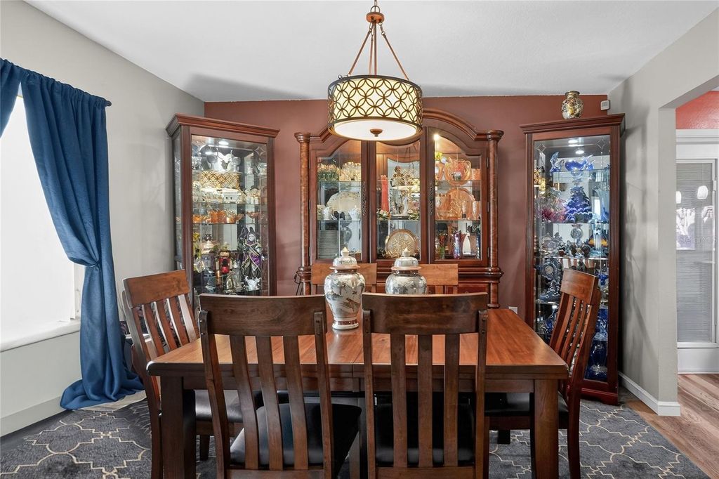 Image 9 of property listing at 1151 CIRCLE DRIVE, Lake Wales, FL 33853