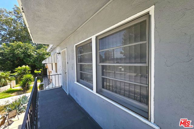 1341 N Keystone Street, Burbank, CA 91506